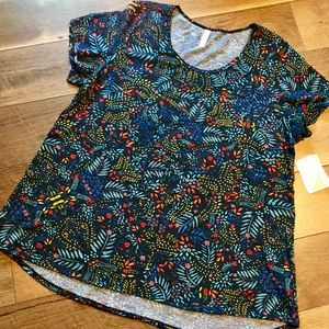 LulaRoe Classic T